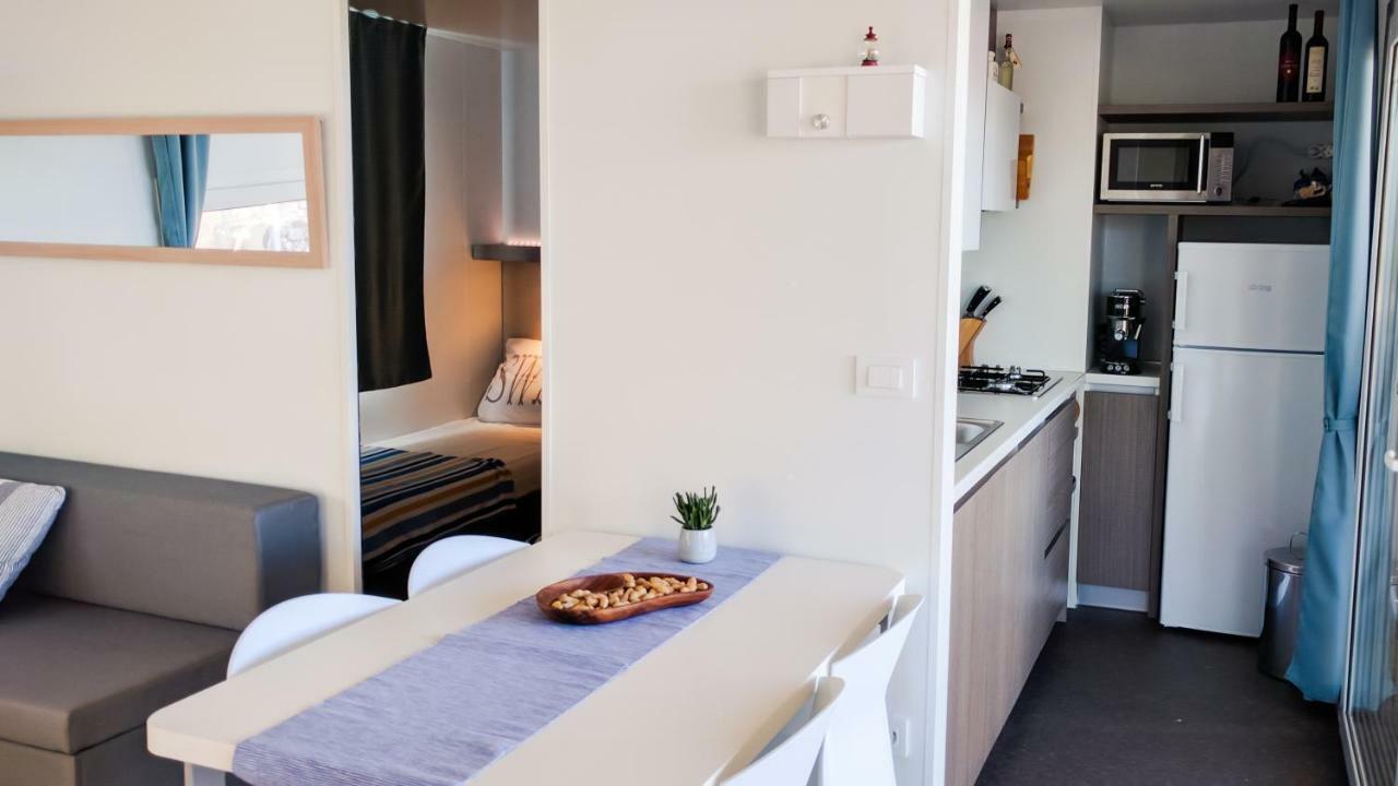Adrijela Mobile Home Jezera Zewnętrze zdjęcie